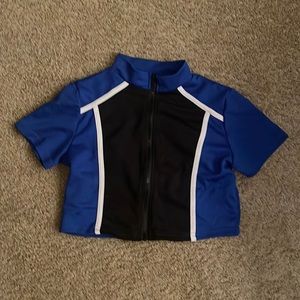 Black and white medium crop top shirt